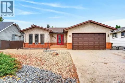 718 Golburn CRESCENT