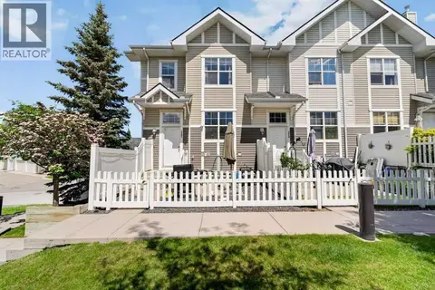 3031 New Brighton Gardens SE