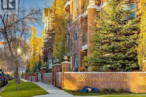 302, 2320 Erlton Street SW