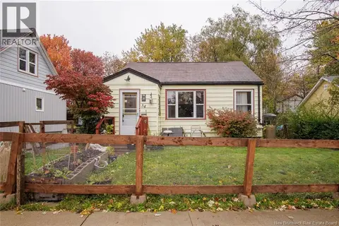34 Currie Avenue
