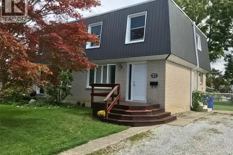 12 Athlone COURT