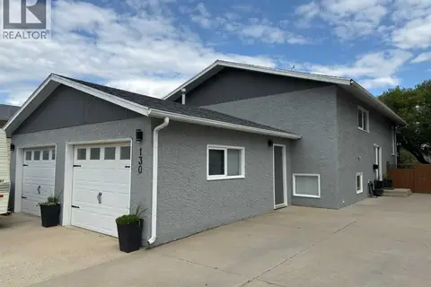 130 Chippewa Crescent W