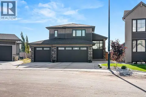 1806 60A Avenue Close