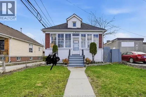 1023 HALL AVENUE