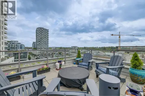 702 3451 SAWMILL CRESCENT