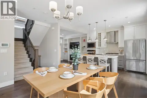 2020 CARSON COURT