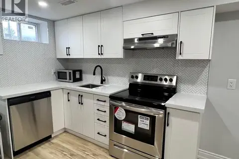 105 STEWART Avenue Unit# Lower
