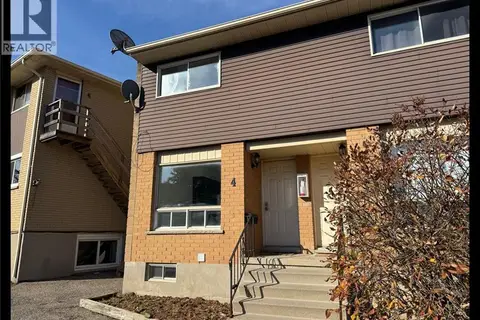 32 RALGREEN Crescent Unit# 4