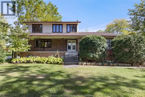 1189 FRONT ROAD North