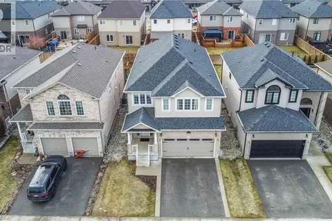 13 CRAWFORD Place