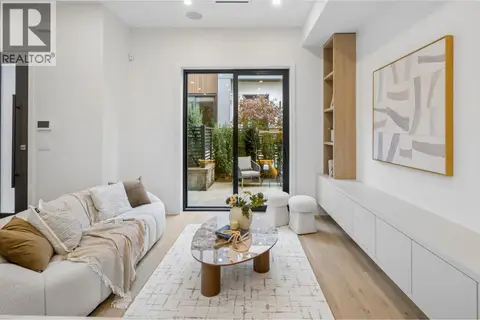 934 W 57TH AVENUE