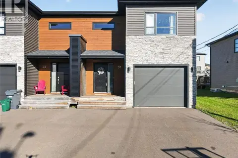 37 Timandra Crescent