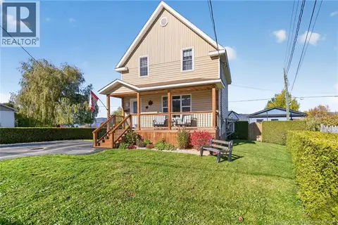 451 Vanier Street