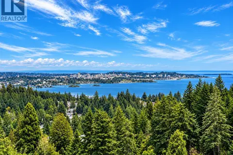 3392 Haida Dr