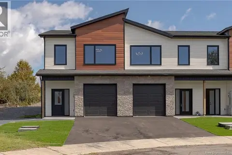50 Oakhill Crescent