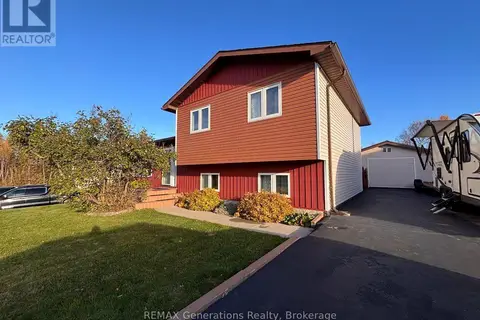 3 CEDAR WALK