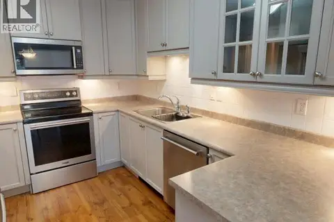 101-4421 ONTARIO AVE