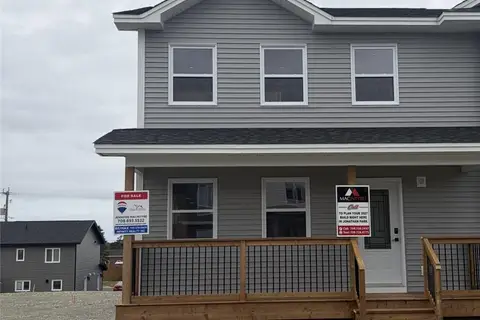 7 Carol Crescent