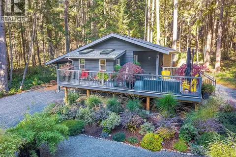 2701 Galley Cres
