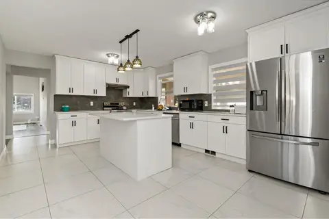 48247 YALE ROAD, East Chilliwack