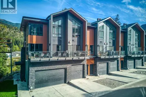 2116 Panorama Drive Unit# 102
