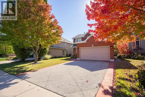 7 FALCONRIDGE Drive