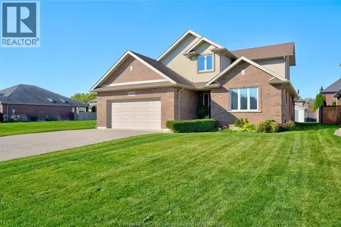 256 MAXWELL CRESCENT
