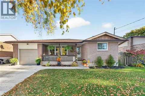 225 MACCRAE Drive