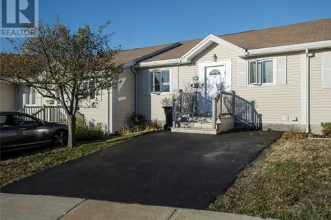 49 Lanse Aux Meadows Crescent