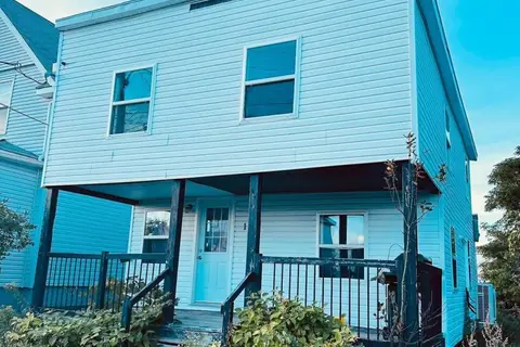 103 Bay Street