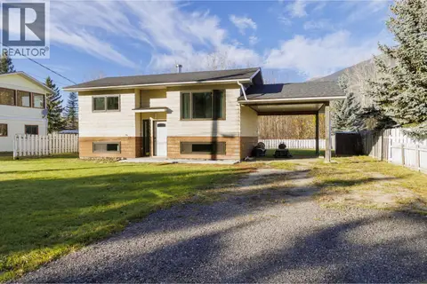 1115 MCBRIDE CRESCENT