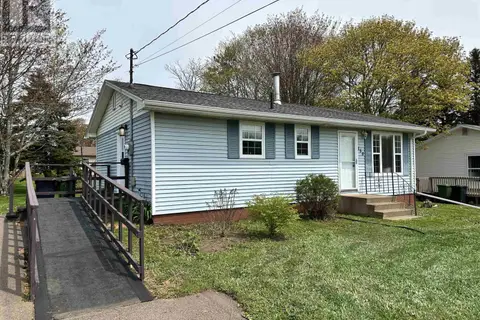 150 Parkwood Crescent