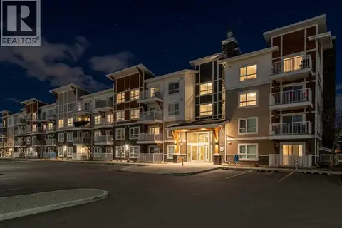 4403, 302 Skyview Ranch Drive NE
