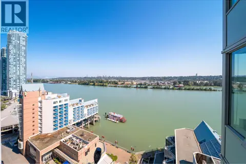 1709 988 QUAYSIDE DRIVE