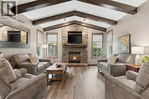 32 Cranarch Bay SE