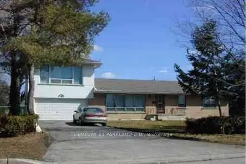 95 Fairglen Avenue Main Floor
