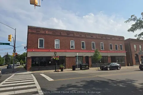 15 King Avenue W