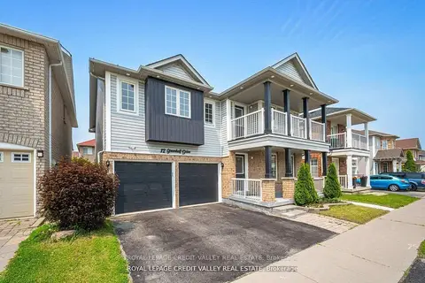 12 Greenhalf Drive
