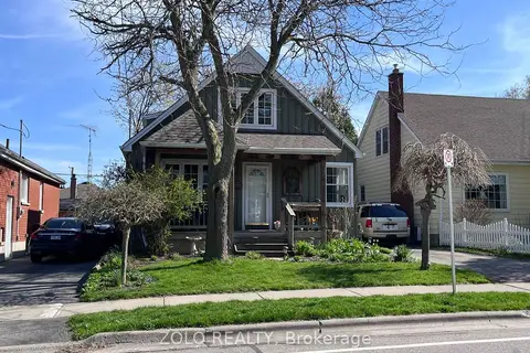 369 Athol Street E