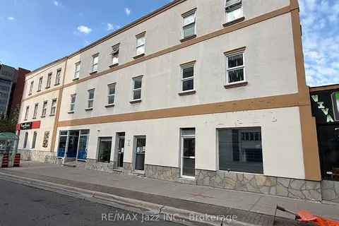 10 Centre Street N