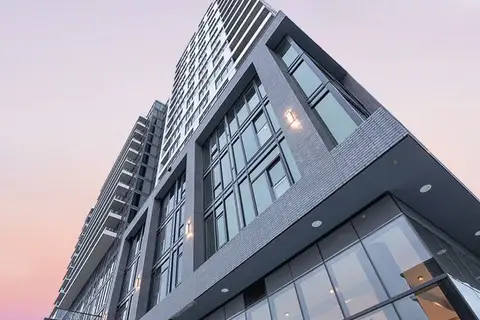 80 Bond Street E 1202