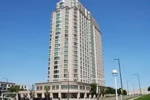 8 Lee Centre Drive 1216