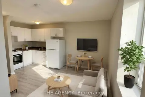 45 King Avenue W 9
