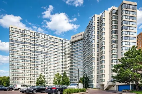 3050 Ellesmere Road 1019