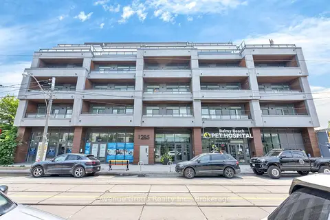 1285 Queen Street E TH58