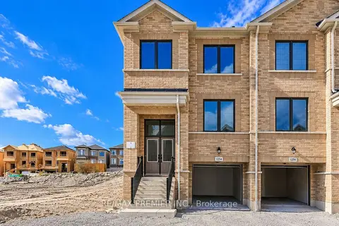 1284 Winding Woods Trail