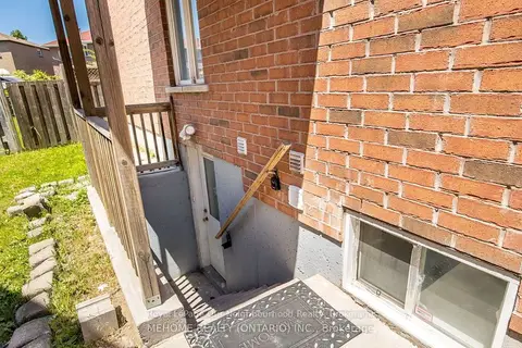 14 Tarsus Crescent Bsmt 2