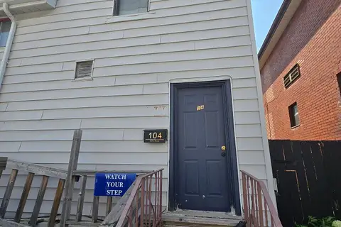 104 Centre Street N