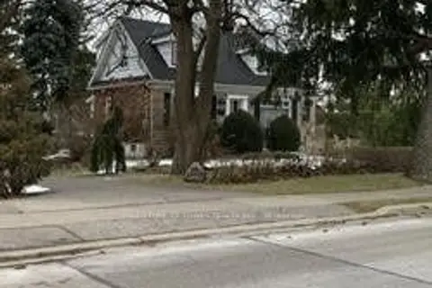 16 Anson Avenue