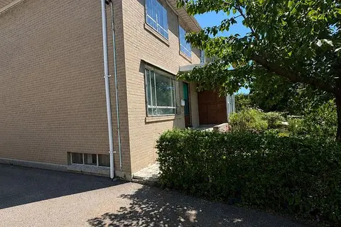 139 Vauxhall Drive